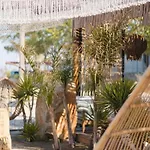 Nikolas House * Vlorë