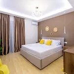 Nikolas House * Vlorë