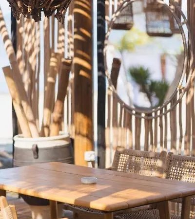 Nikolas House Vlorë