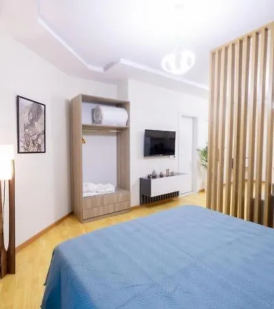 아파트 Nikolas House