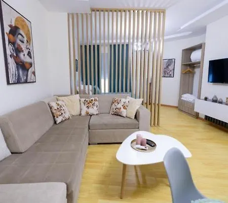 Nikolas House Lägenhet *