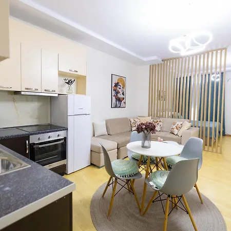 Daire Nikolas House Avlonya