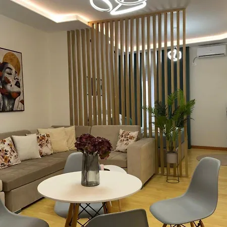 Nikolas House Apartment Vlore