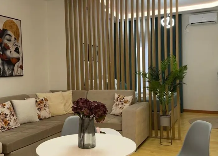 Nikolas House Apartment Vlore